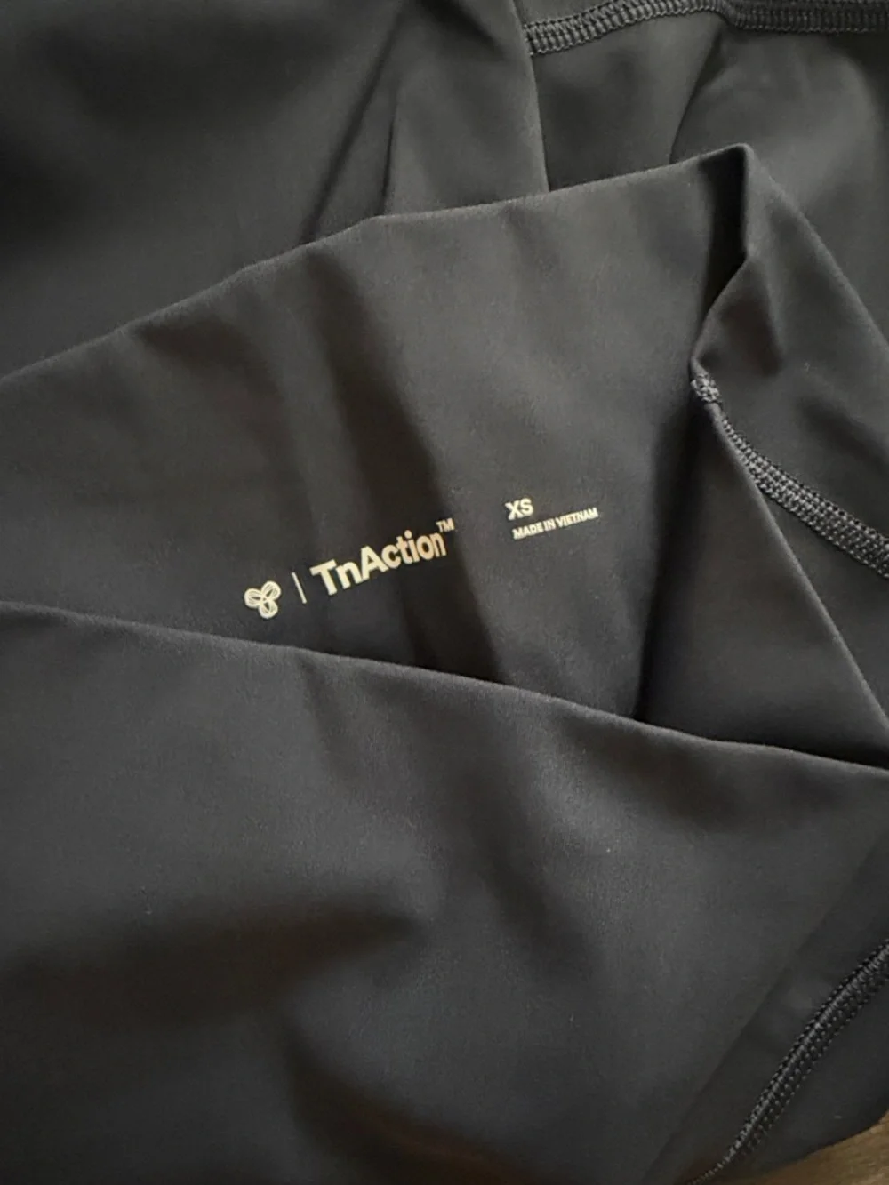 TNA Action navy bike shorts 7” XS - Picture 3 of 3